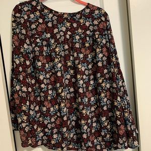 Floral long sleeve blouse